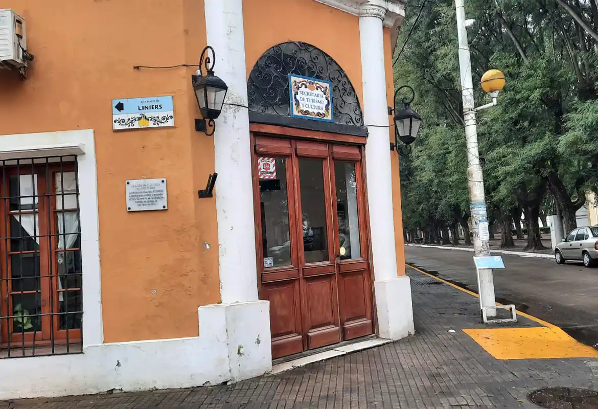 Taller de mosaiquismo a beneficio de la escuela 502