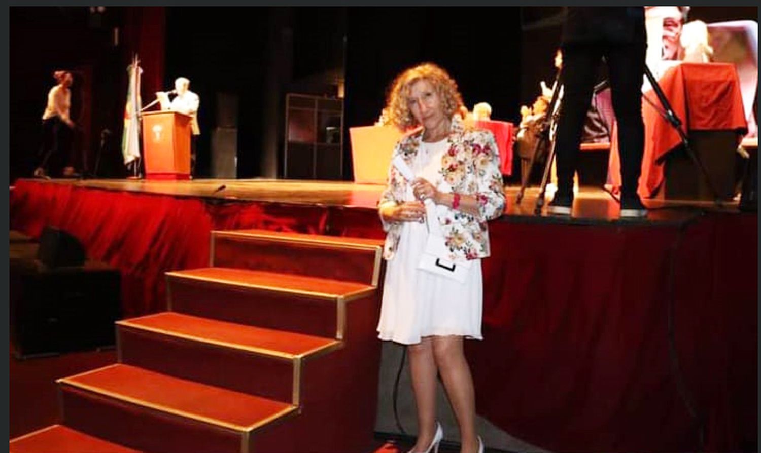 En la Universidad de Mar del Plata. Donde recibió un diploma como alumna distinguida