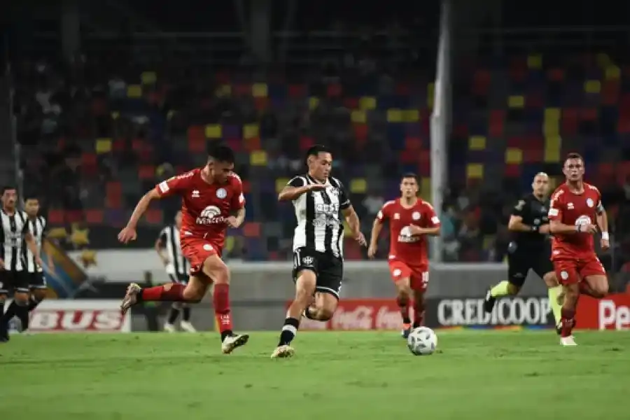 Empate en Santiago del Estero en el cierre de la fecha de la Copa de la Liga