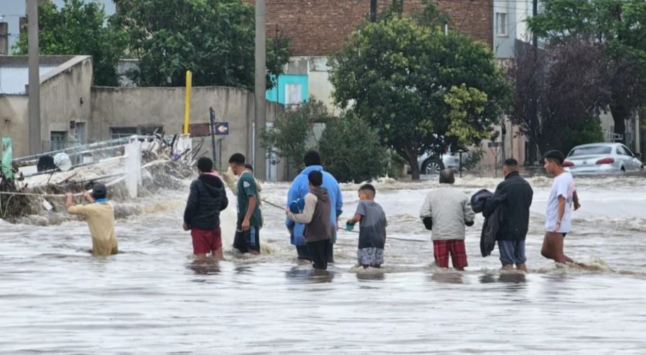 Tragedia sin precedentes: los fallecidos en Bahía Blanca llegaban a diez