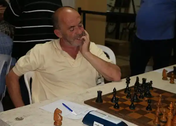 Magallán entabló con Iregui y se acercó Rivero