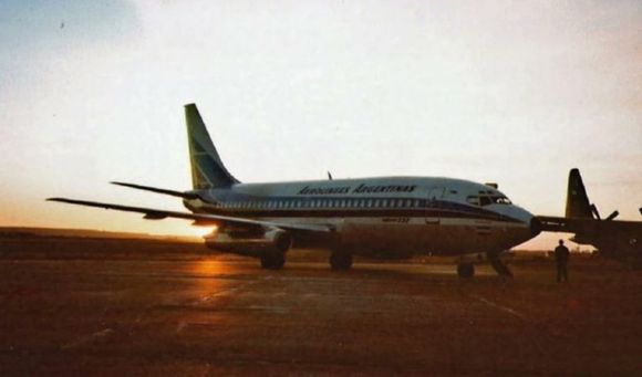 Los vuelos de Aerolíneas Argentinas y Austral en la Guerra de Malvinas: coraje y heroísmo en condiciones extremas