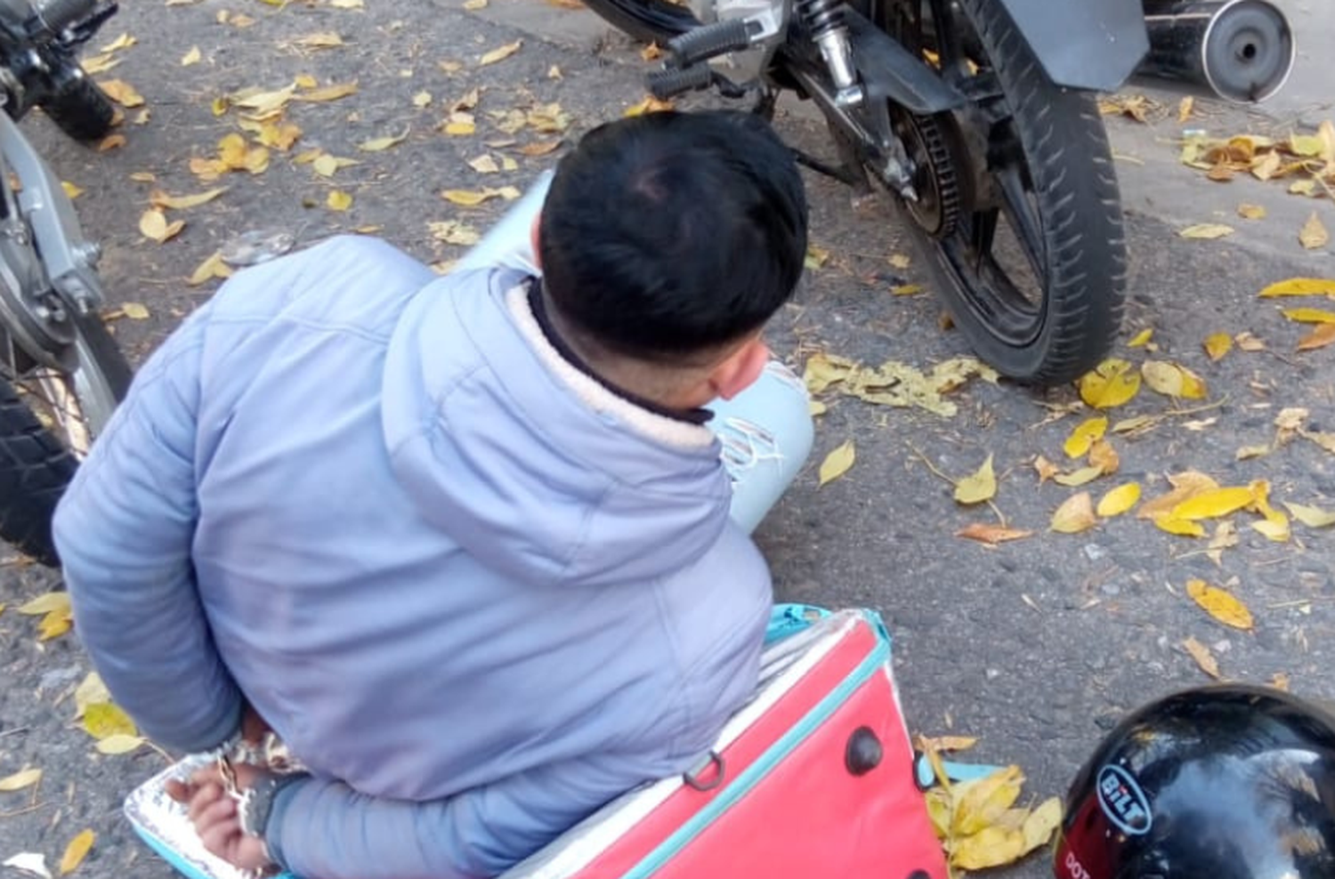 Detuvieron a motochorro que se robó un celular en barrio Echesortu