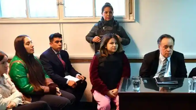 Brenda Uliarte dijo ahora que quiso evitar el ataque y que Sabag Montiel tenía vínculos con Revolución Federal y con Milman