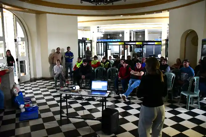 Continúa la capacitación para personal de seguridad en la nocturnidad en Chascomús