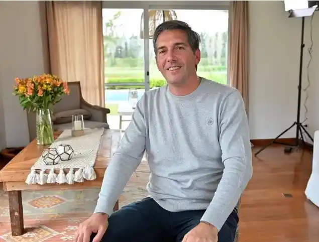 El periodista Franco Mercuriali fue internado nuevamente por una bacteria: “Tengo la pierna incendiada”