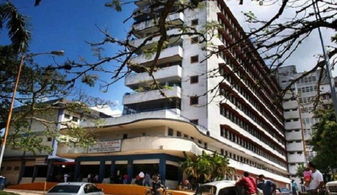 Apagones causan la muerte de 4 pacientes del hospital de San Cristóbal