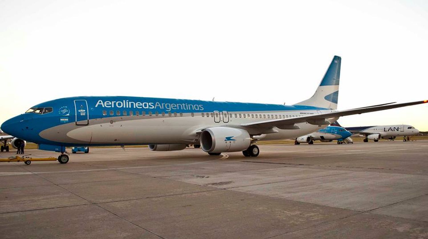 Aerolíneas Argentinas recibió un nuevo Boeing 737-800: LV-FVN