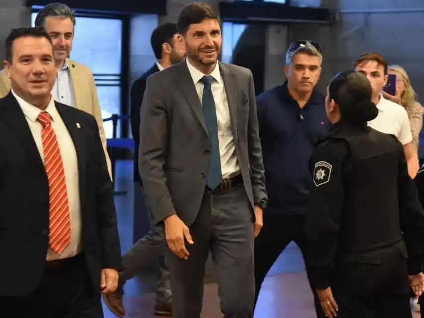 Fue en la sede de los Tribunales provinciales de la ciudad de Rosario, en Balcarce y Montevideo.