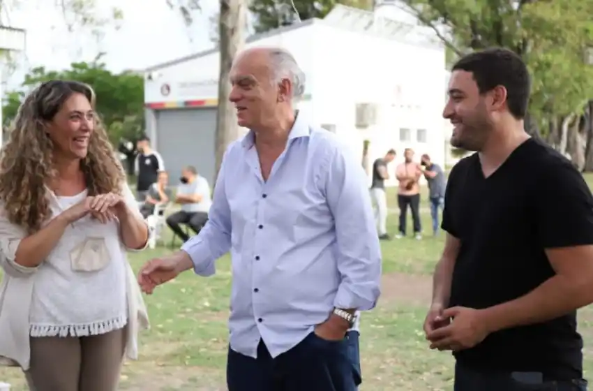 Grindetti comienza una gira por toda la provincia para intentar dar vuelta la elección