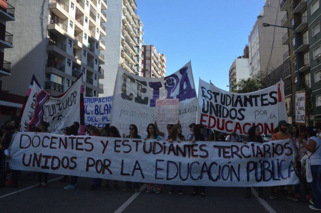 General Pueyrredón: Docentes pararán el lunes y habrá un acampe frente a la Secretaría de Hacienda