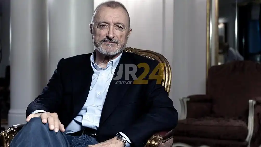 Pérez-Reverte contradice a la RAE por la tilde de “solo”