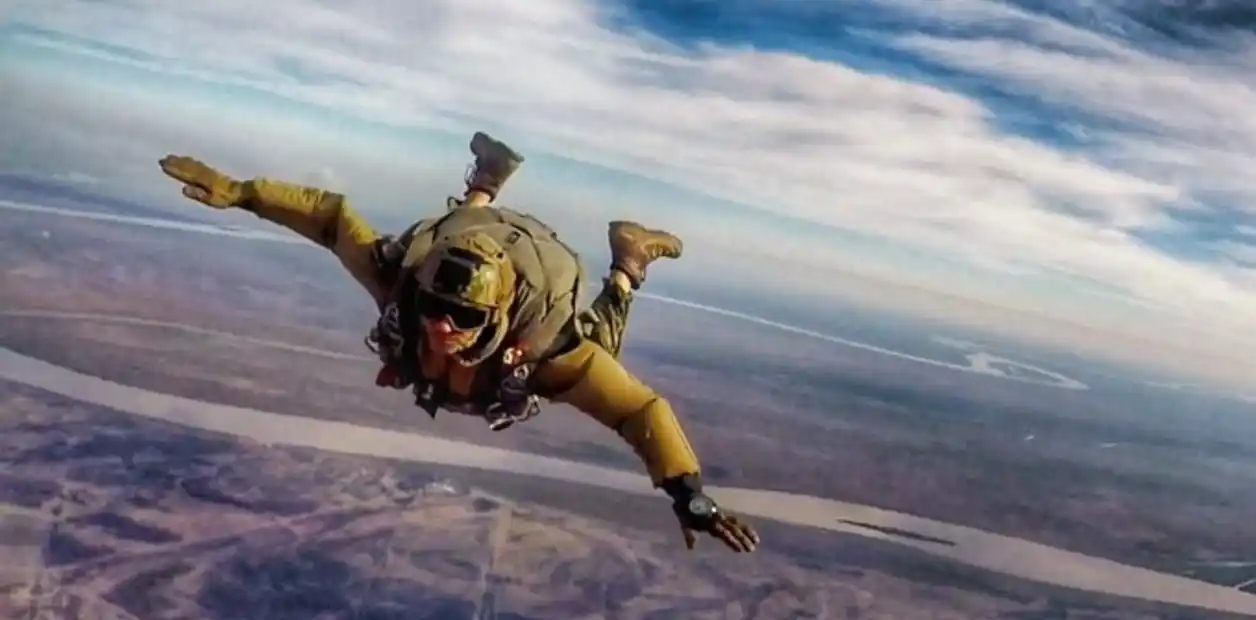 Franco Sottile, paracaidista de la Fuerza Aérea Argentina