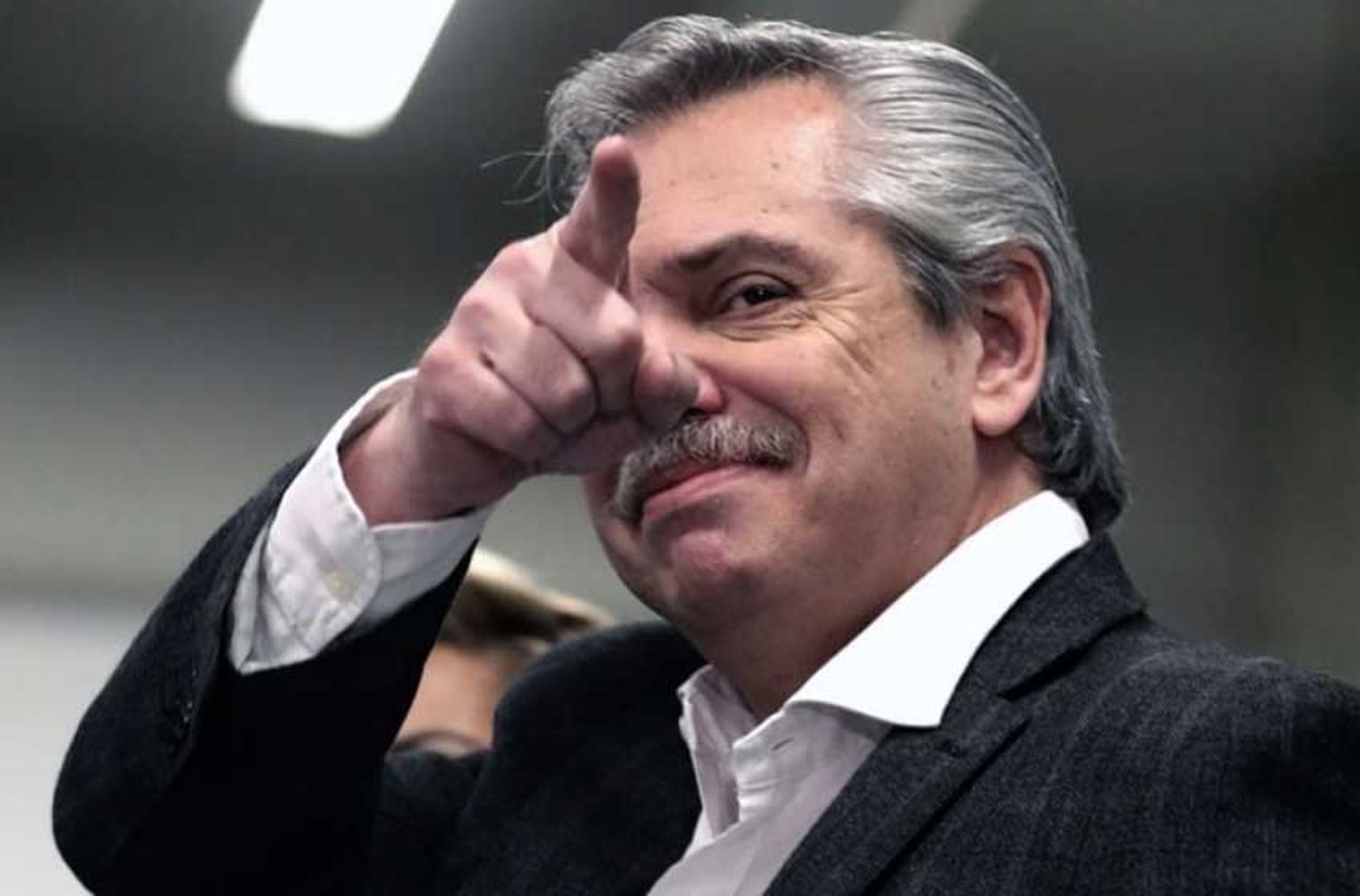 “Hoy los liderazgos políticos tienden a ser más horizontales”