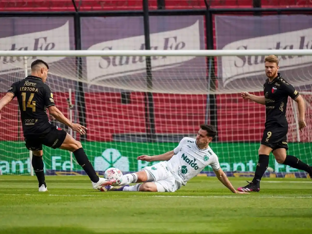 Colón empató y no pudo subirse a la cima