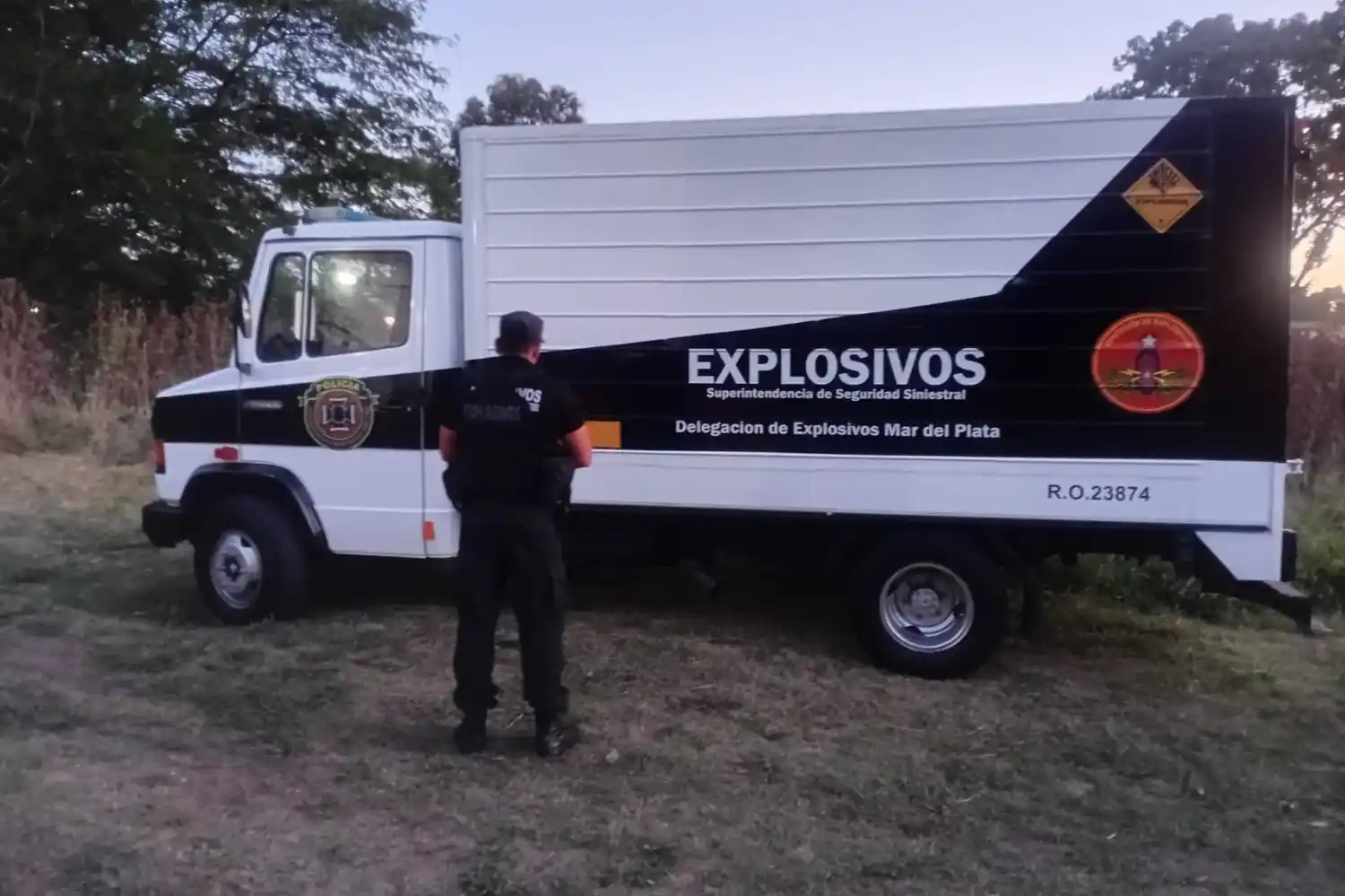 El allanamiento se realizó en una vivienda del barrio La Trinidad, donde identificaron a cinco personas.