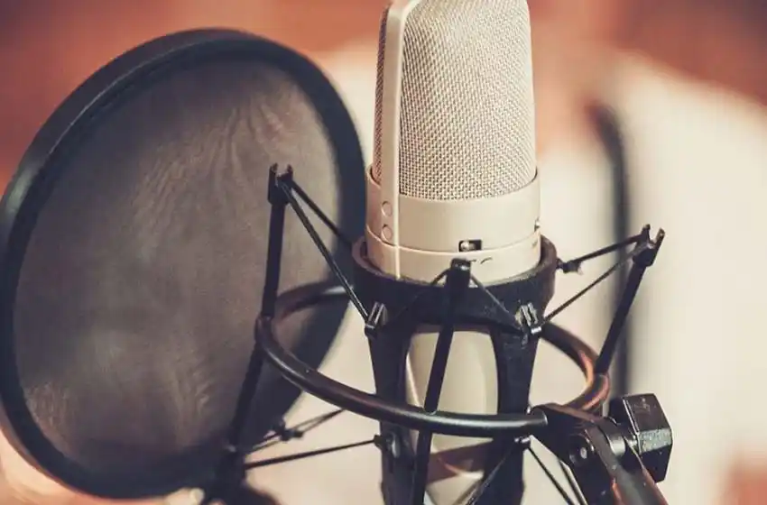 Por primera vez un disco enteramente en Español está en el primer puesto del ranking Billboard