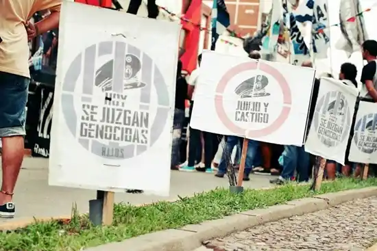 La Universidad de Entre Ríos va a los juicios contra los genocidas