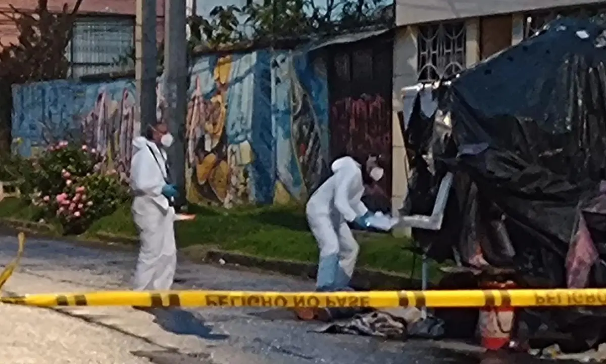 ¡MACABRO! Hallan el cuerpo de una anciana atado de pies y manos