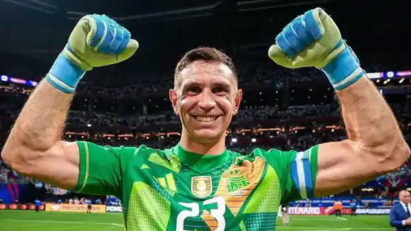 “Dibu” Martínez no podrá participar en París 2024 por decisión de Aston Villa