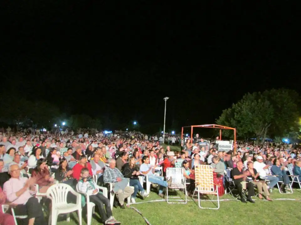 Hasenkamp reedita el Festival de la Democracia