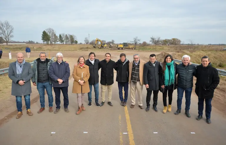 Kicillof en Daireaux: Comenzaron las obras que completarán la pavimentación de la Ruta del Cereal