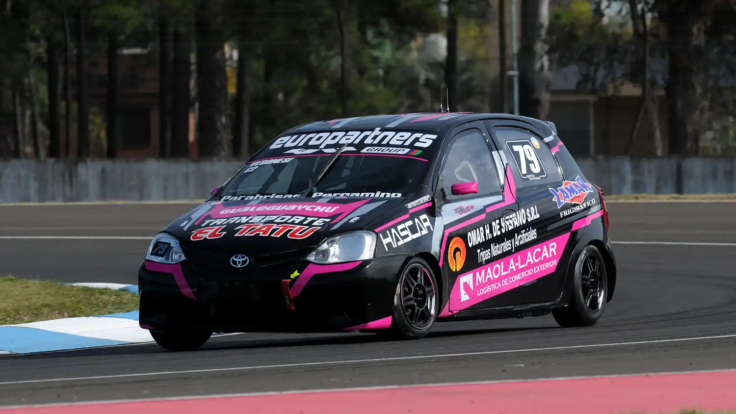 Marco Veronesi redondeó un buen viernes y quedó 11° en Clasificación