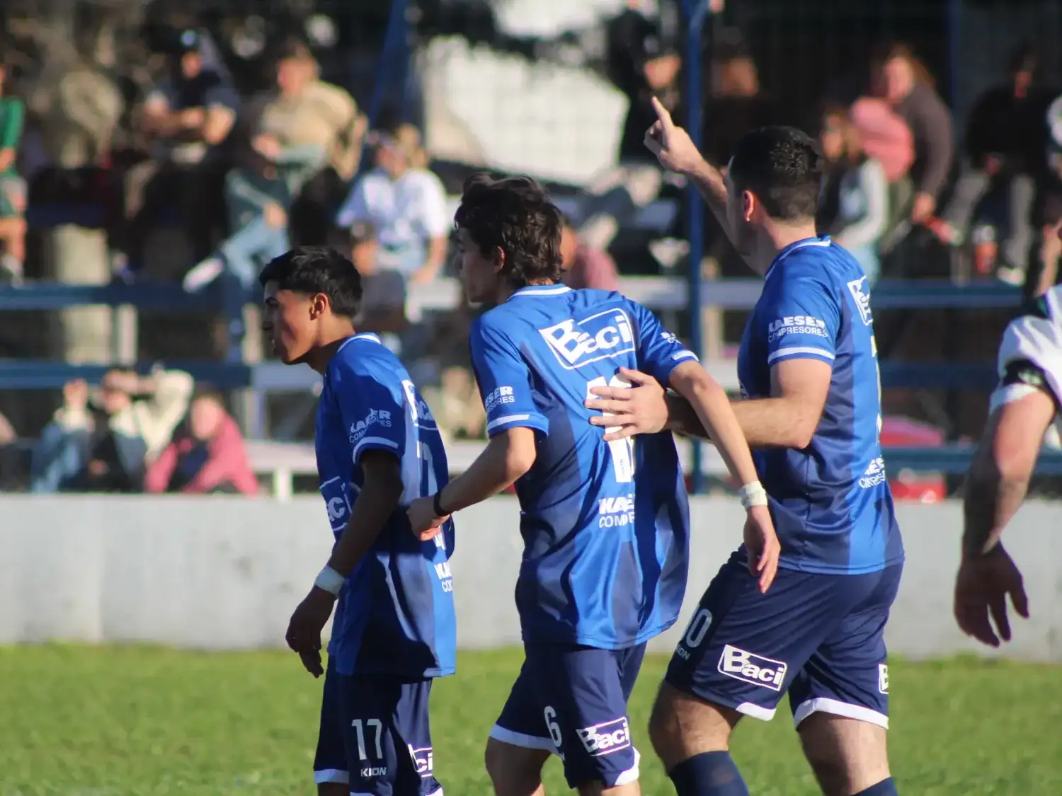 Sportiva se hizo fuerte ante Bancario y aseguró su lugar en el Petit Torneo