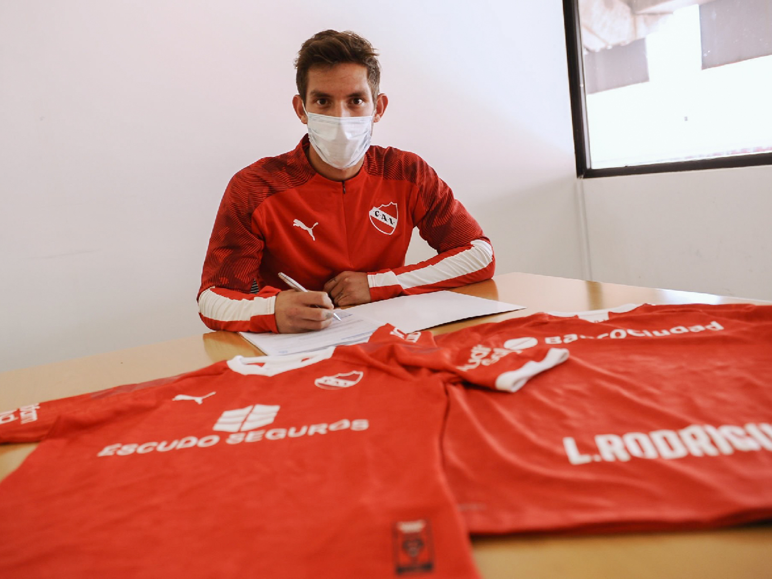 Lucas Rodríguez se suma al “Rojo”