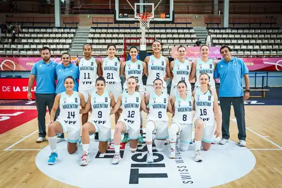 Argentina se mide con España