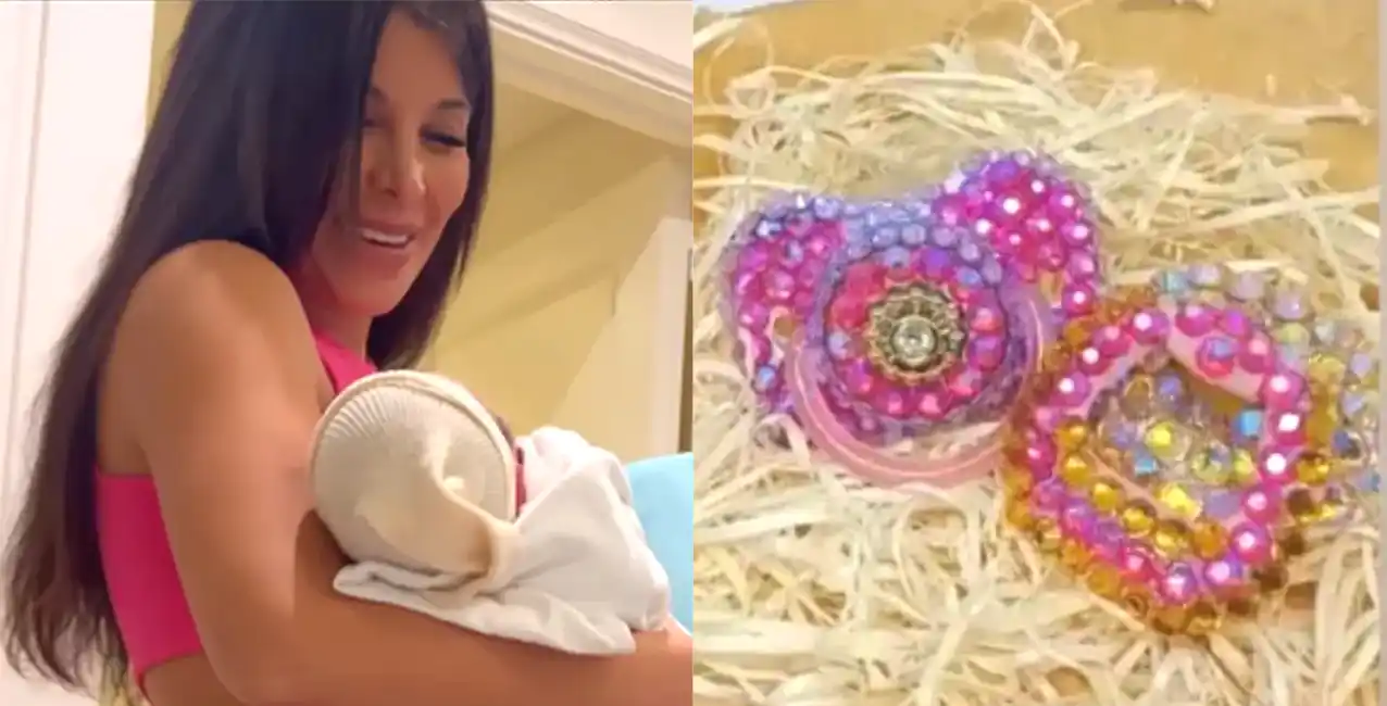 Le regaló a su sobrina dos chupetes con brillos.