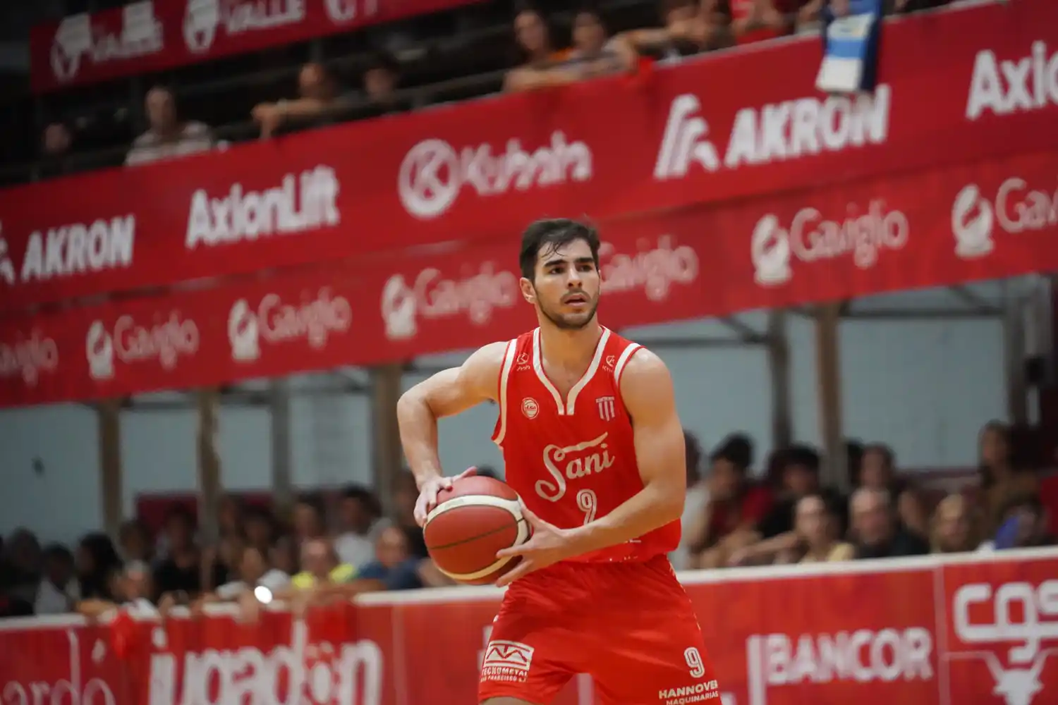 Nahuel Buchaillot, el conductor de los "Halcones Rojos".