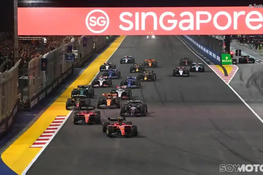 Franco Colapinto sale a probar en el Marina Bay