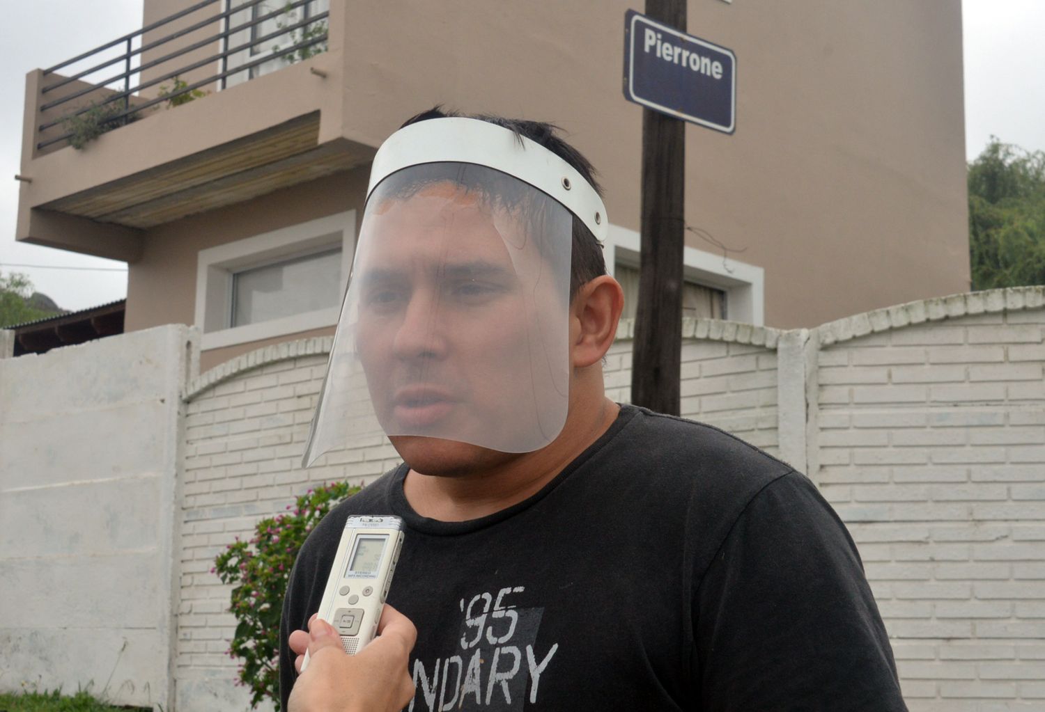 reclamo calle pierroni 4