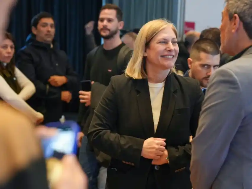 En el marco de la Semana del Clima, la actual vicegobernadora santafesina participó en Rosario de la apertura de la Cumbre Panamericana de Biocombustibles Líquidos. Foto: GSF