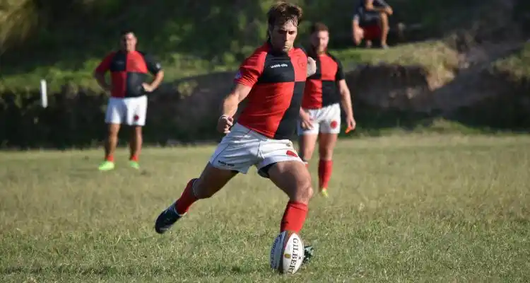 Tiro Federal rescató un empate