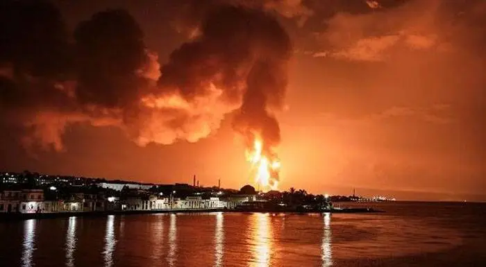Un tercer tanque petrolero colapsó en Matanzas