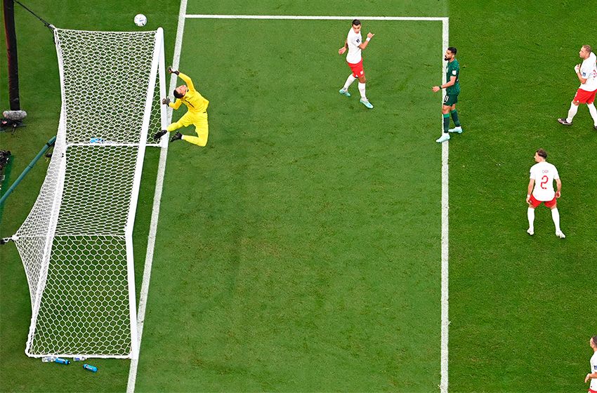 Polonia dominó y le ganó 2 a 0 a Arabia Saudita
