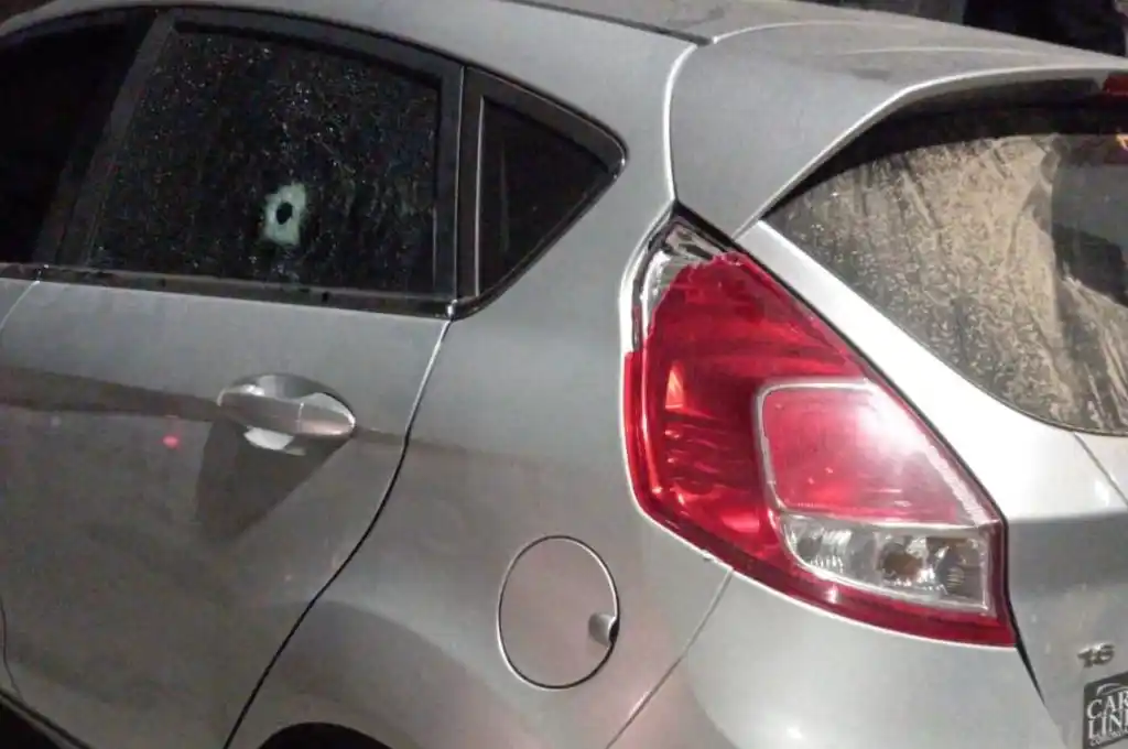 Barrio Roma: pactó la compra de un celular por Facebook, lo emboscaron y terminó herido