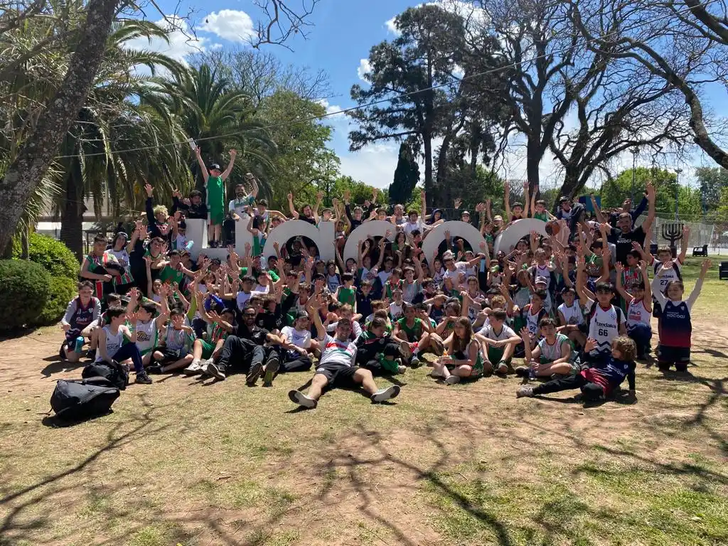 El mini de Unión y Progreso tuvo presencia en el Encuentro Nacional