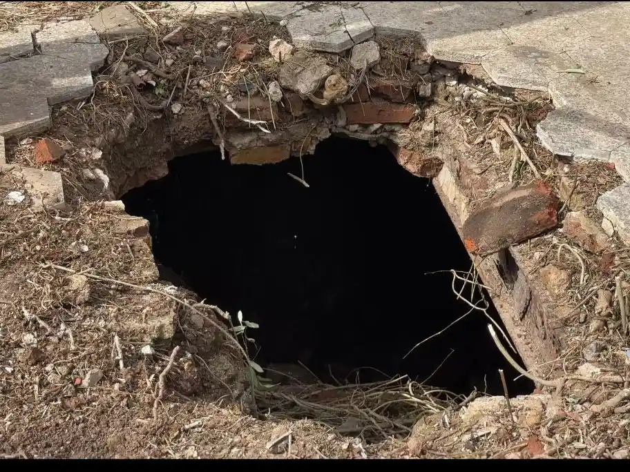 Estado crítico de los sótanos de la Recova al momento de su recuperación