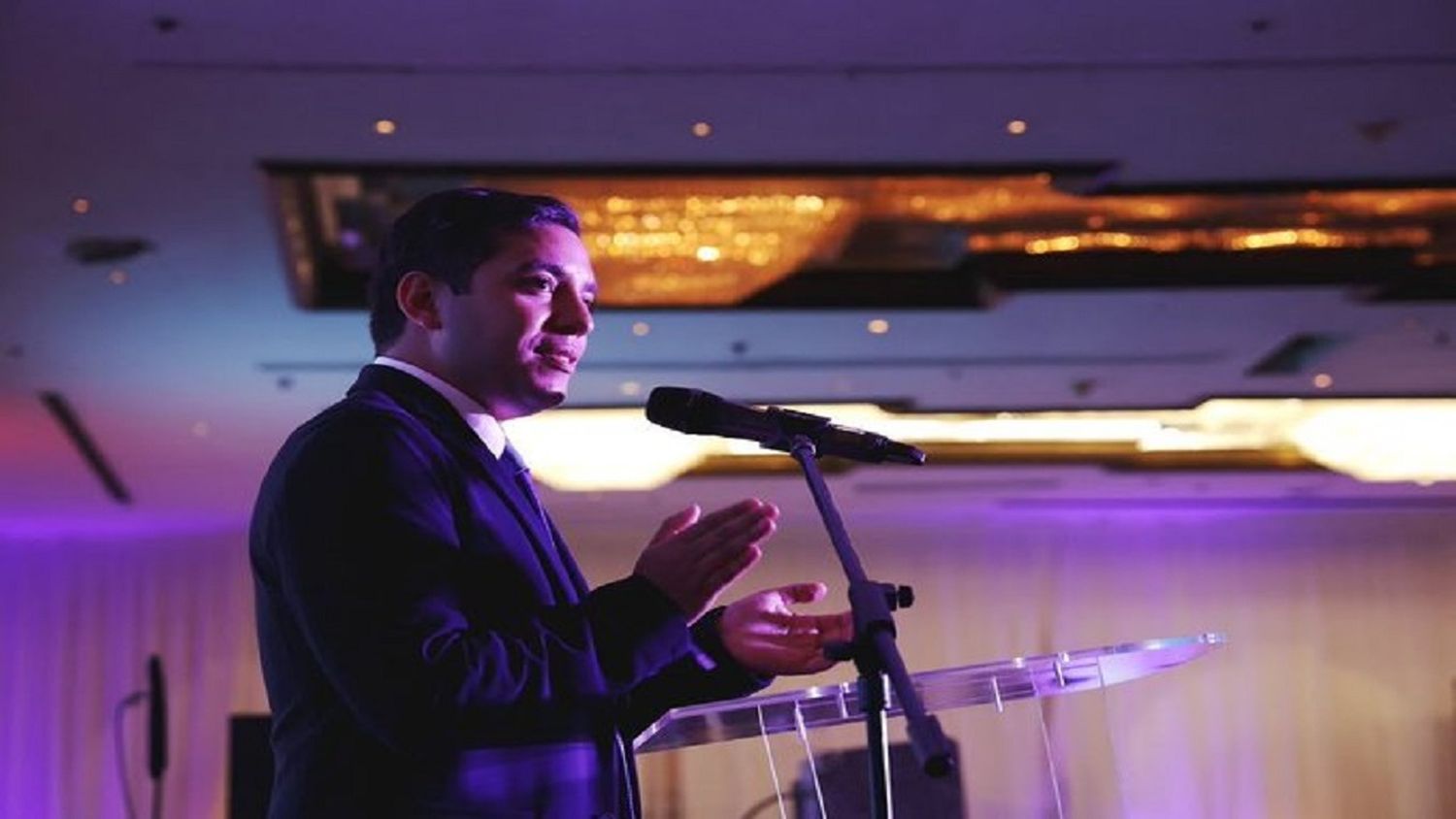 POR PRIMERA VEZ los voluntarios decidieron el destino de la CRUZ ROJA: Luis Farías garantiza «trato igualitario» para todos