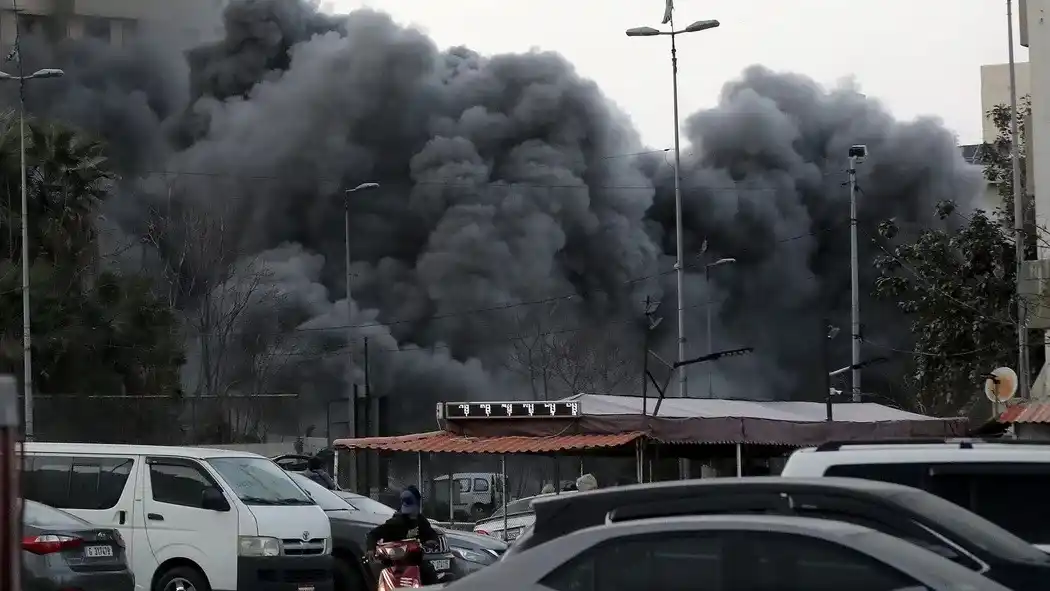 Ascienden a 826 los muertos en los ataques israelíes en Líbano