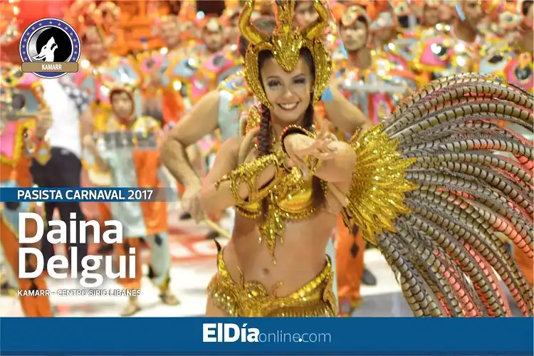 Daiana Delgui es la mejor pasista 2017 por la comparsa Kamarr 