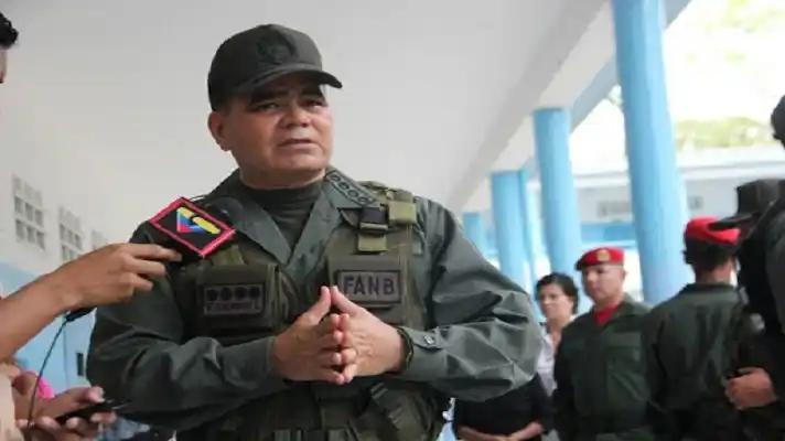 Los desesperados intentos de Vladimir Padrino  para legitimar el fraude electoral, según Sebastiana Barráez