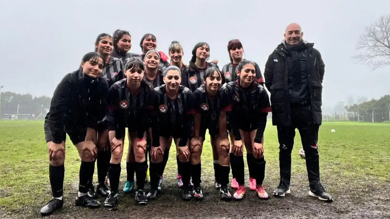 El plantel de Quinta División de Estudiantes de Mar del Plata.