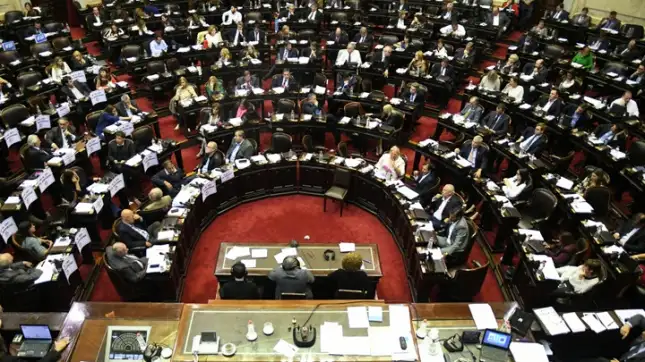 El sueldo bruto de un diputado pasará de 127 mil a 137.610 pesos