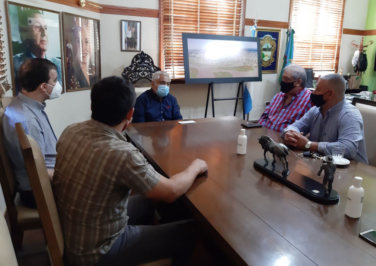 El Gobierno local se comprometió con cultos evangélicos a analizar la posibilidad de que retomen actividades