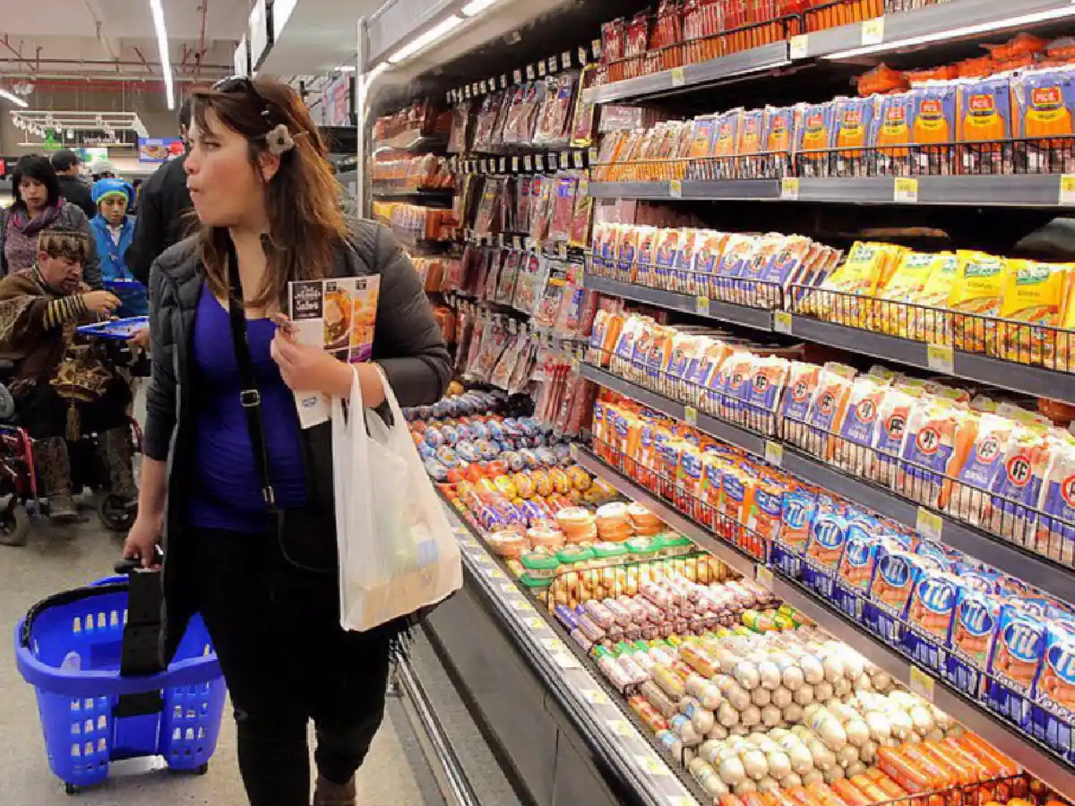 La Nación lanzará batería de medidas para reactivar el consumo