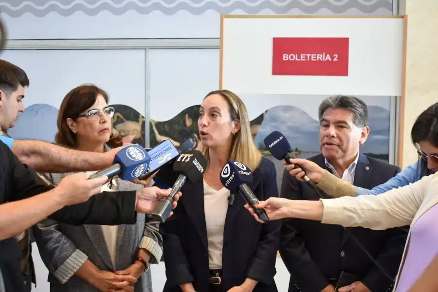 Ghilotti, Alabarce y Escajadillo dialogan con los medios de comunicación